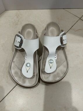 Birkenstock Big Buckle Giza White Women's Thong Sandals size 37